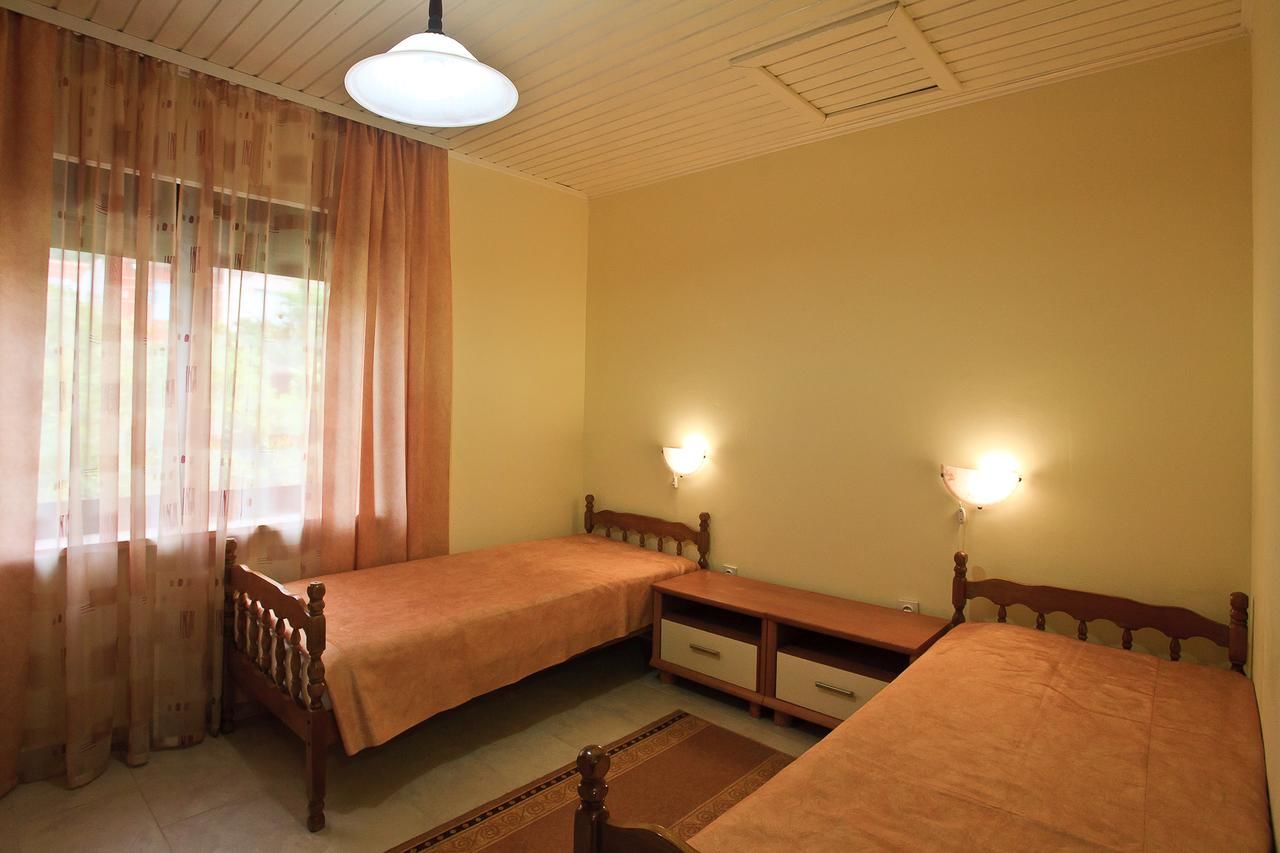 Гостевой дом Villa Lotos Сутоморе